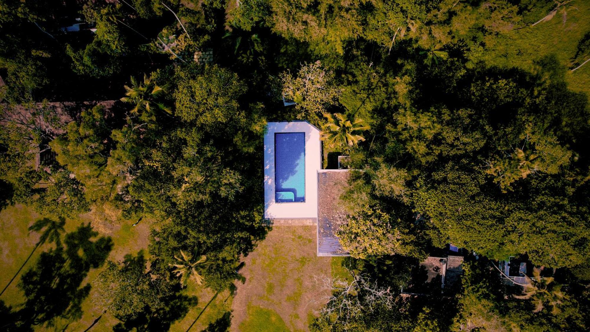 Marari Beach Palace Mararikulam Exterior photo