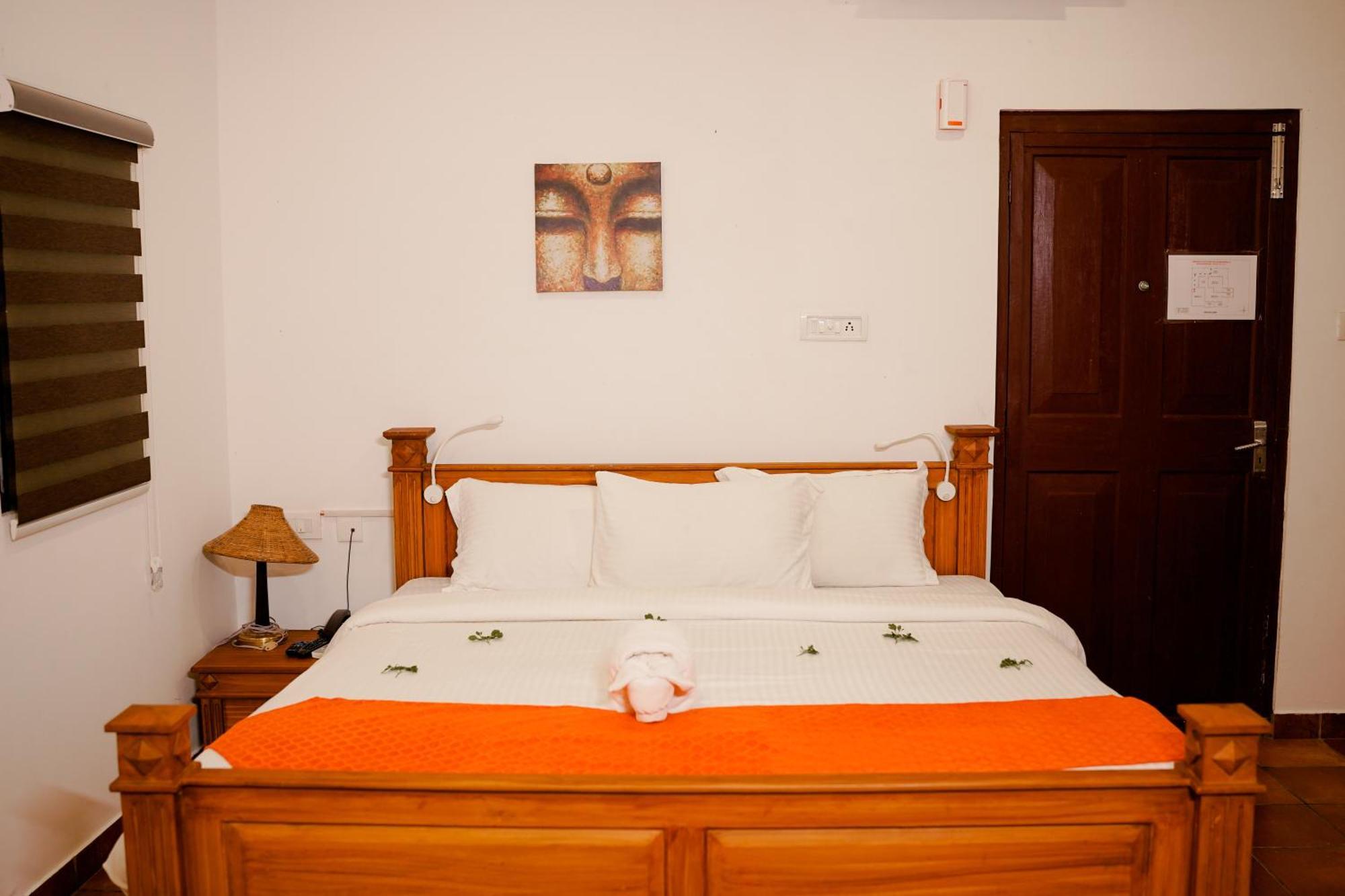 Marari Beach Palace Mararikulam Exterior photo