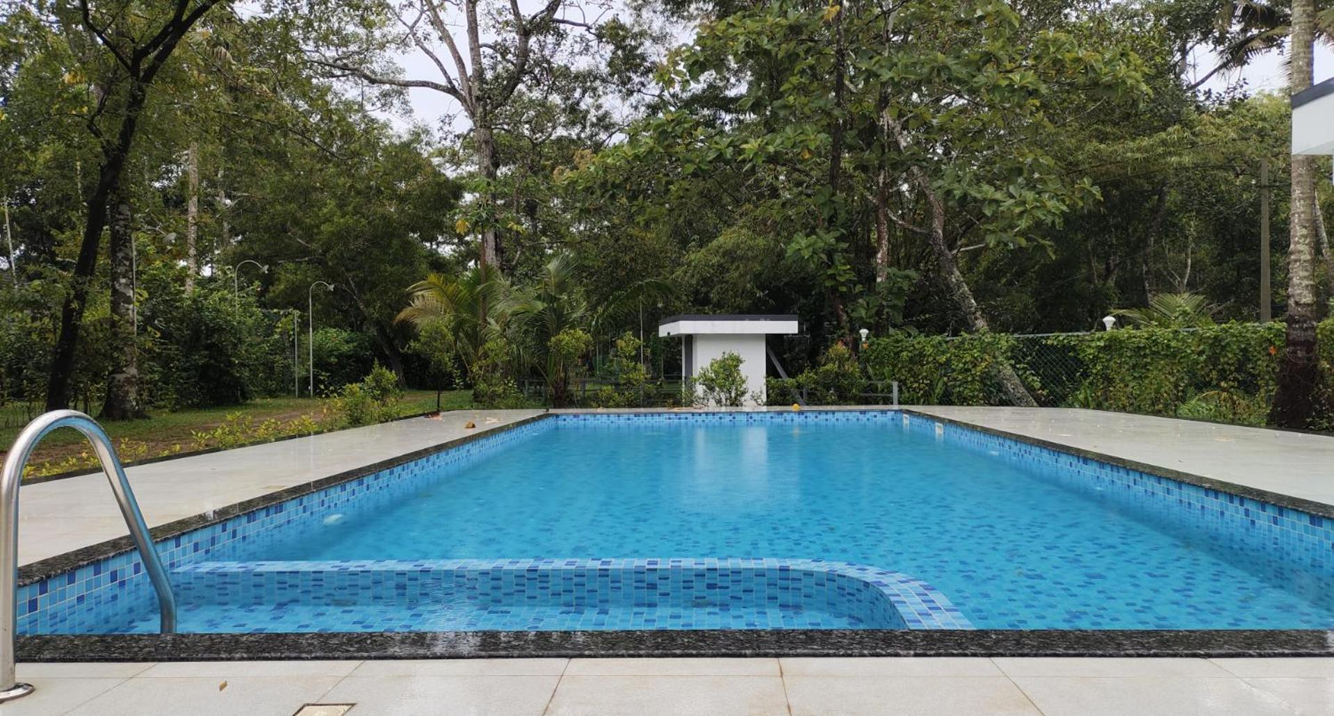 Marari Beach Palace Mararikulam Exterior photo
